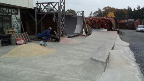 CM151122-132813024.jpg image